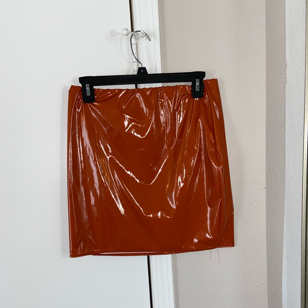 Vinyl skirt